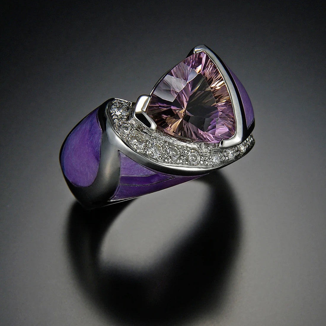 Stainless women's ring