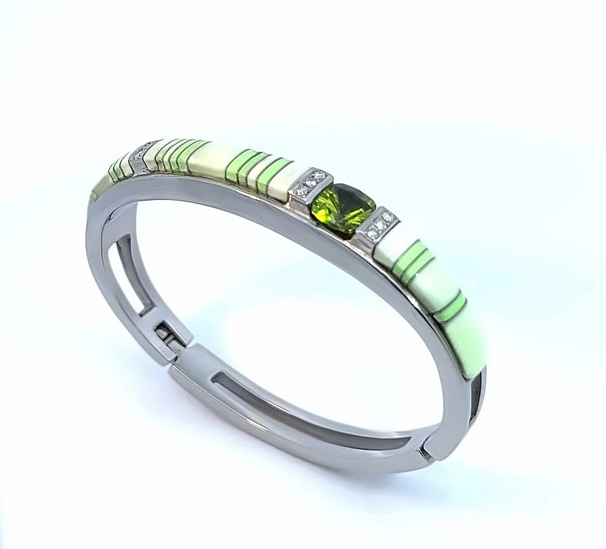 Stainless women's bracelet